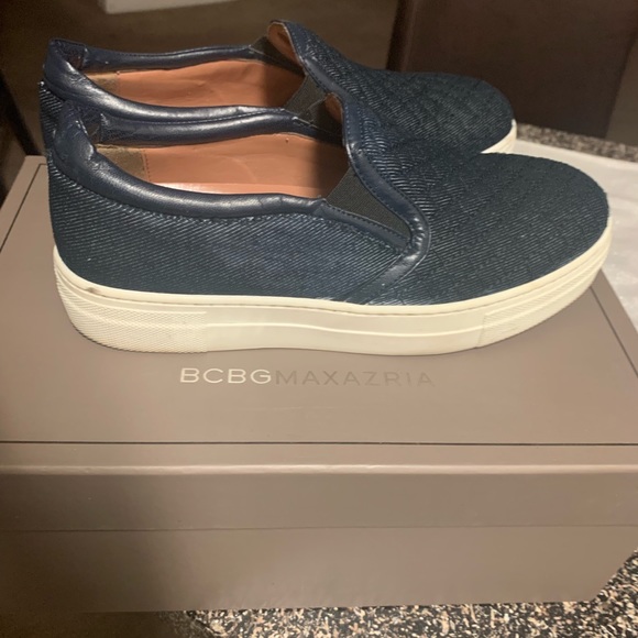 BCBG Sneakers - Picture 3 of 5